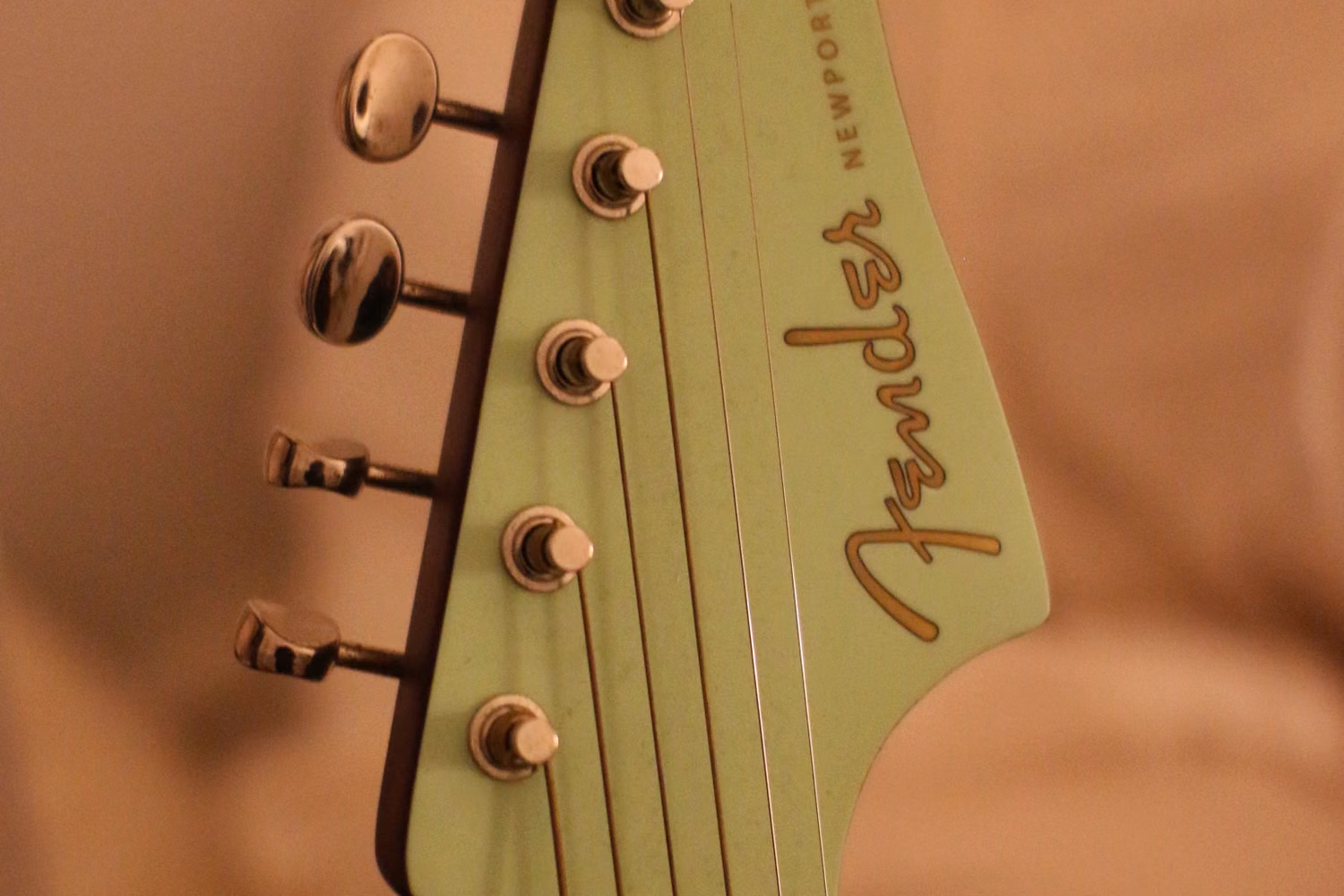 Fender, gitarların dip gürültüsünü kesmek için adım attı